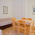 Cozy Seaview Flat-beahost Daire
